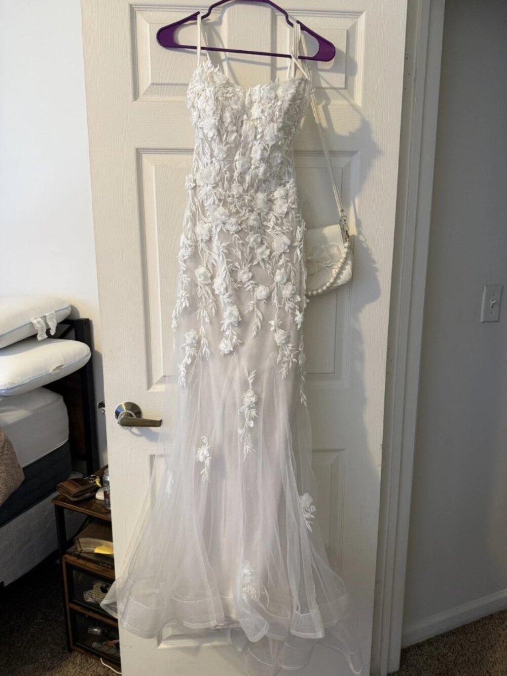 wedding dress size 4 pre owned